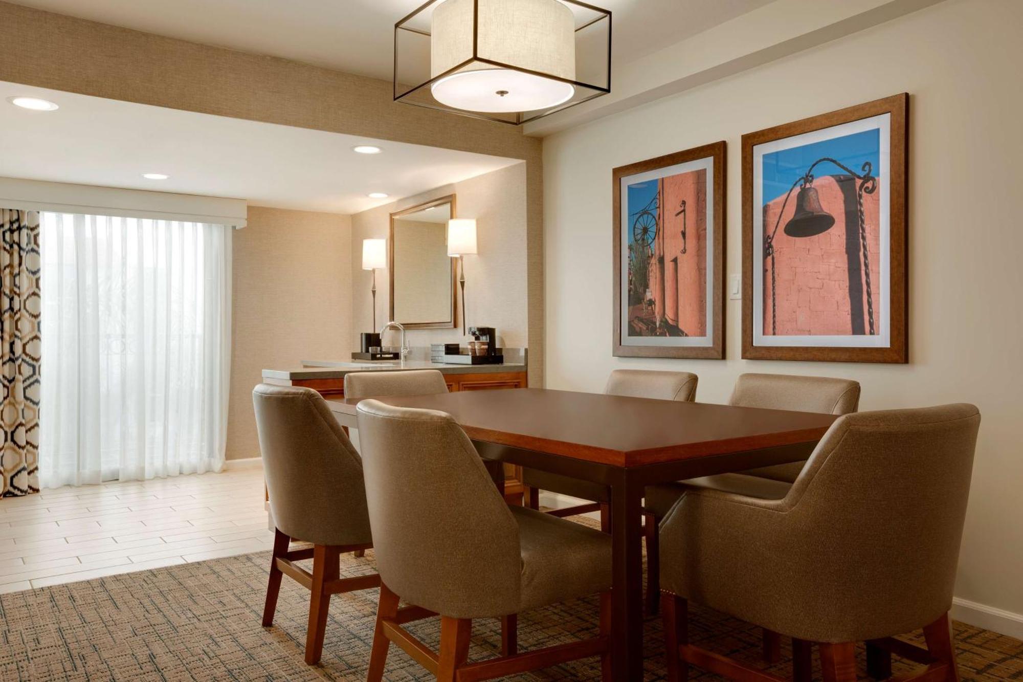 Embassy Suites By Hilton Scottsdale Resort Esterno foto